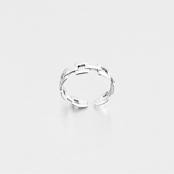 Sterling Silver Square Link Toe Ring, Silver Rings, Chain Links, Silver Band - Picture 11 of 13